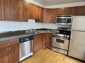 Dorchester Completely Renovated 2 Bed 1 Bath Duplex on Stoughton St. in Dorchester Boston - $2,900