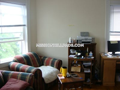 Mission Hill 4 Beds 2 Baths Boston - $6,200