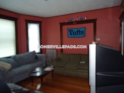 Somerville Awesome 4 bed apt in West Adams St  Tufts - $4,600