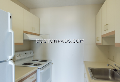 Brookline 1 Bed 1 Bath  Boston University - $2,465