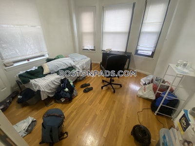 Mission Hill 3 Beds 1 Bath Boston - $4,100