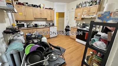 Mission Hill 4 Bed, 2 Bath Unit Boston - $6,400