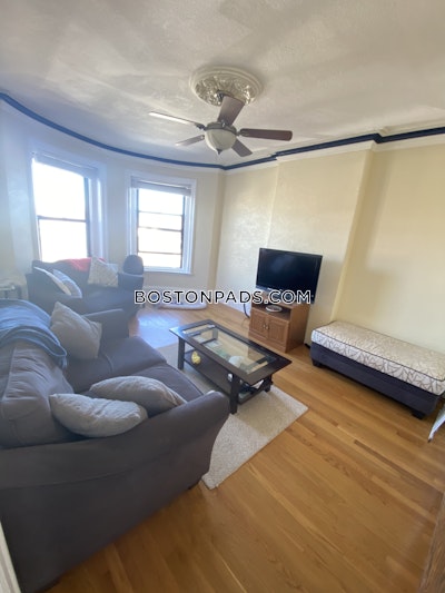 Northeastern/symphony 3 Beds 1 Bath on Hammond St Boston Boston - $5,500