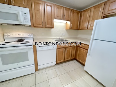 Cambridge 2 Bed 1 Bath CAMBRIDGE  Mt. Auburn/brattle/ Fresh Pond - $2,375 50% Fee