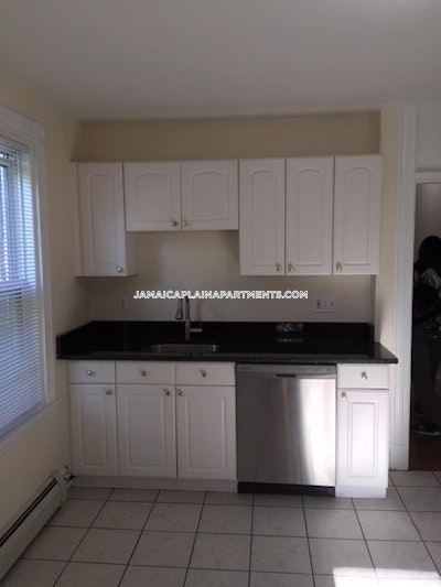 Jamaica Plain Apartment for rent 3 Bedrooms 2 Baths Boston - $2,914 50% Fee