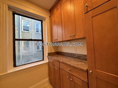 Allston/brighton Border Apartment for rent 2 Bedrooms 1 Bath Boston - $2,800 50% Fee